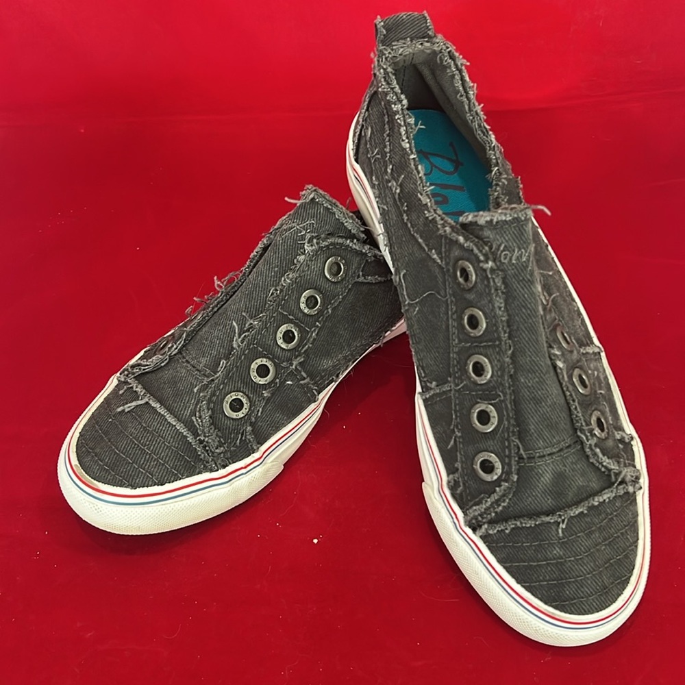 Blowfish slip on sneaker